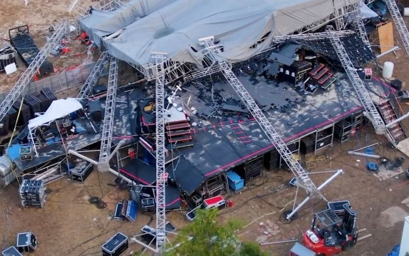 Desplome de escenario fue por ráfagas de viento “sorpresa”: Cavazos